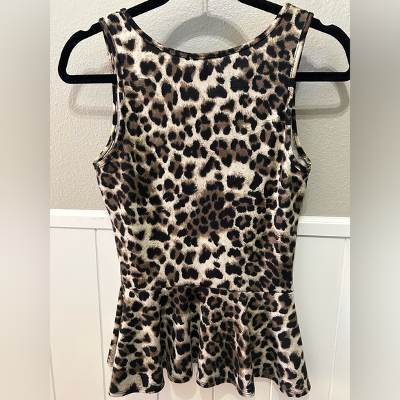 Leopard Print 🐆 Peplum Tank - Picture 2 of 5
